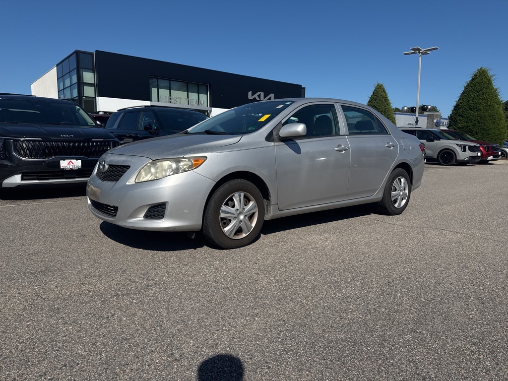 2010 Toyota Corolla photo 2