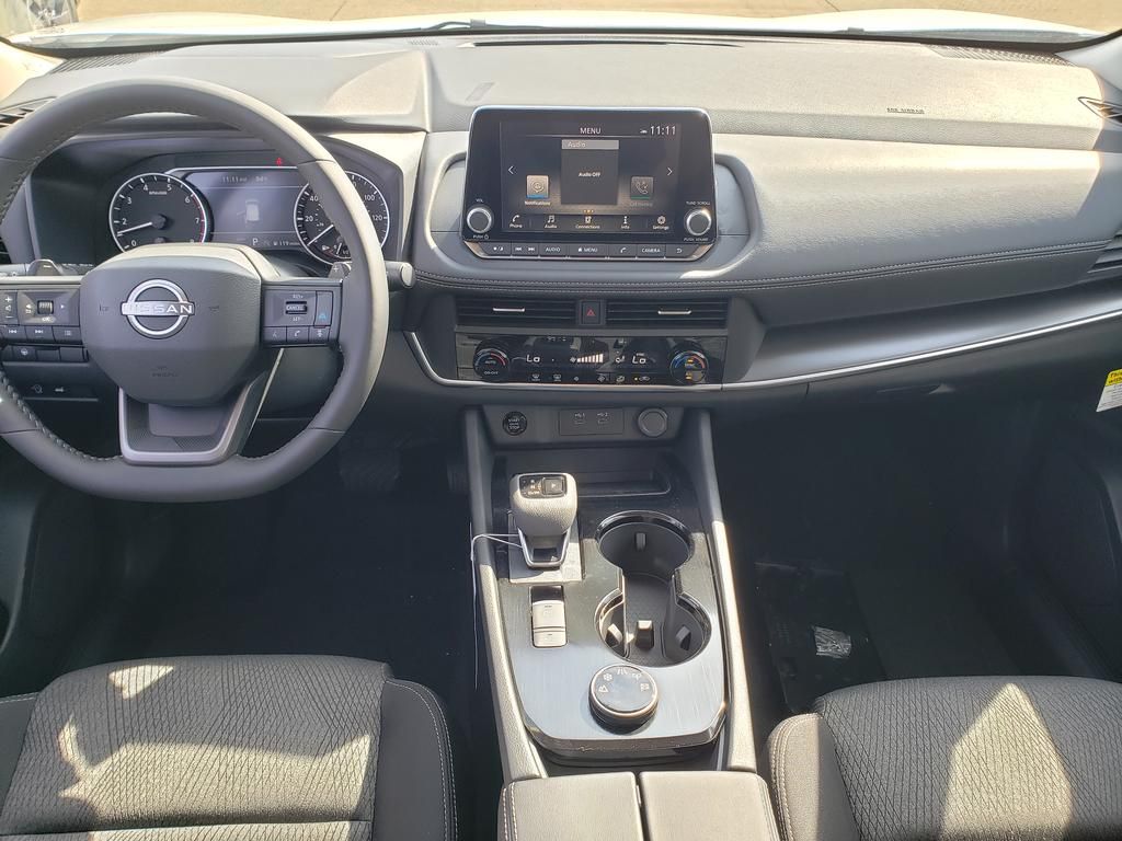 2026 Nissan Rogue SV photo 9