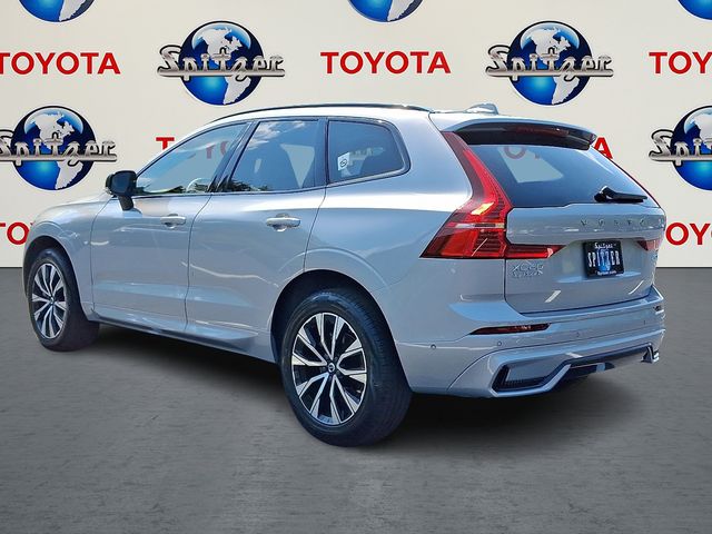 2025 Volvo XC60 B5 Plus photo 5