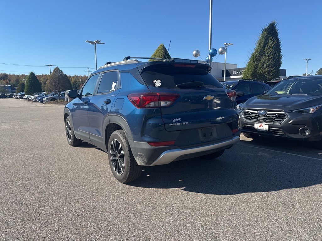 2021 Chevrolet Trailblazer LT photo 3