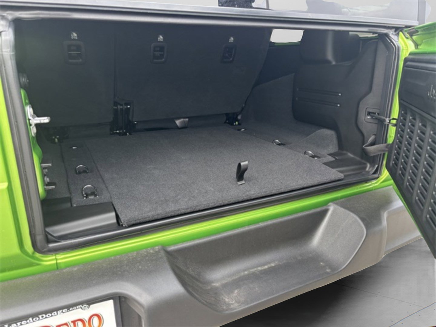 2025 Jeep Wrangler Sport S photo 22