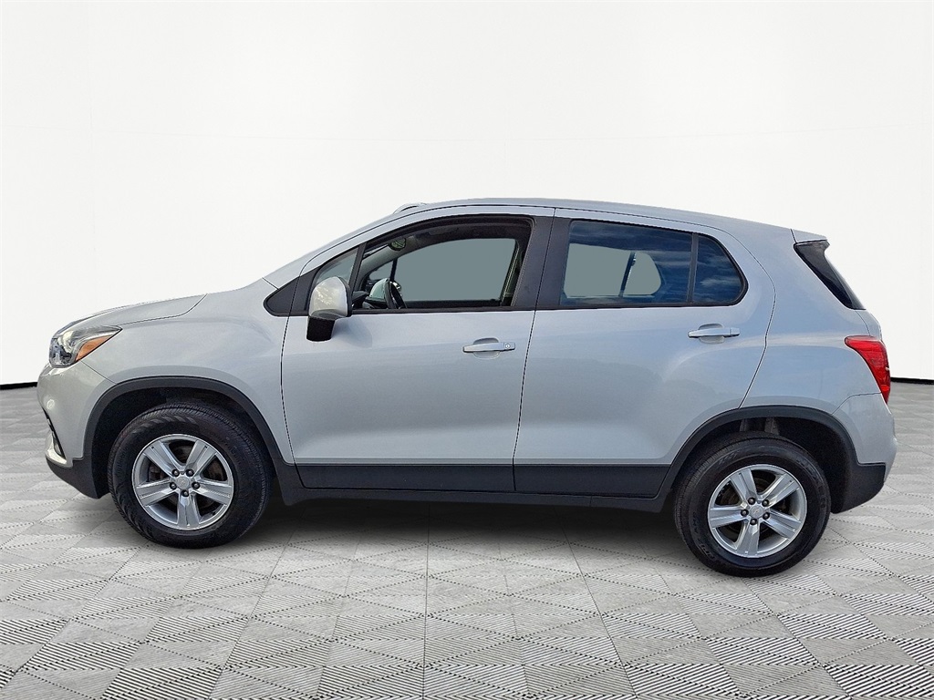 2017 Chevrolet Trax LS photo 4