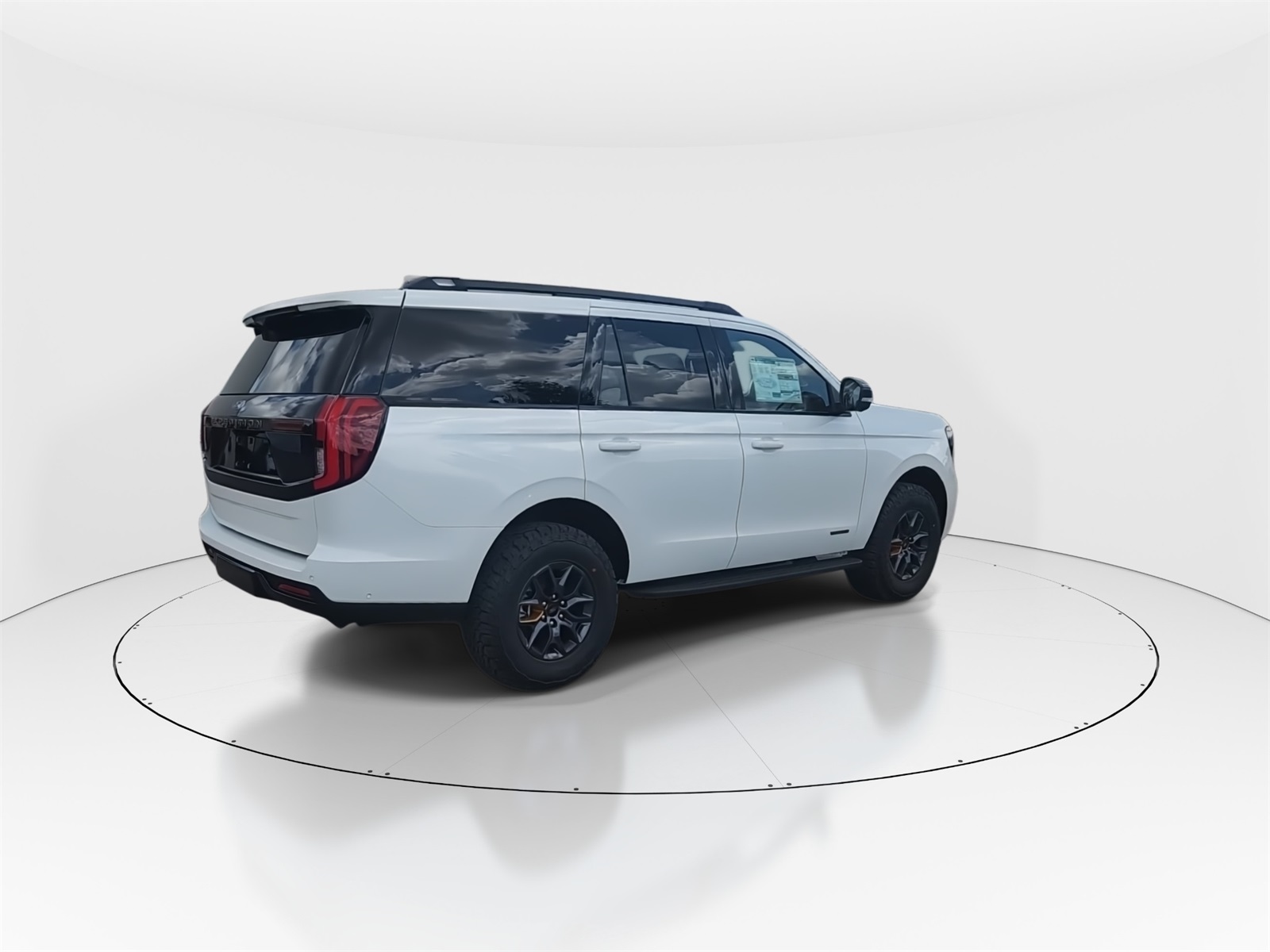 2025 Ford Expedition photo 4