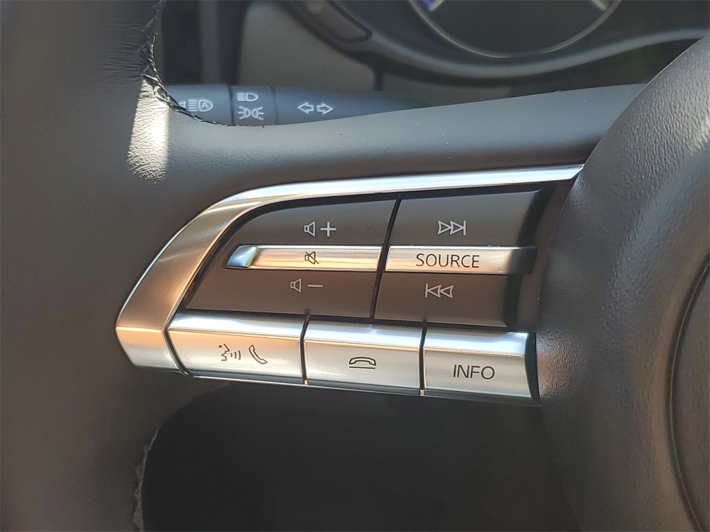 2025 Mazda CX-50 Premium photo 17