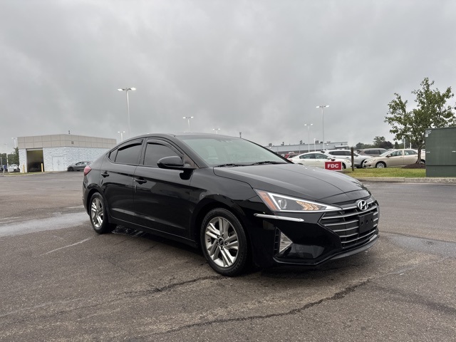 2020 Hyundai Elantra SEL photo 4