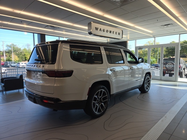 2025 Jeep Wagoneer Series III photo 3