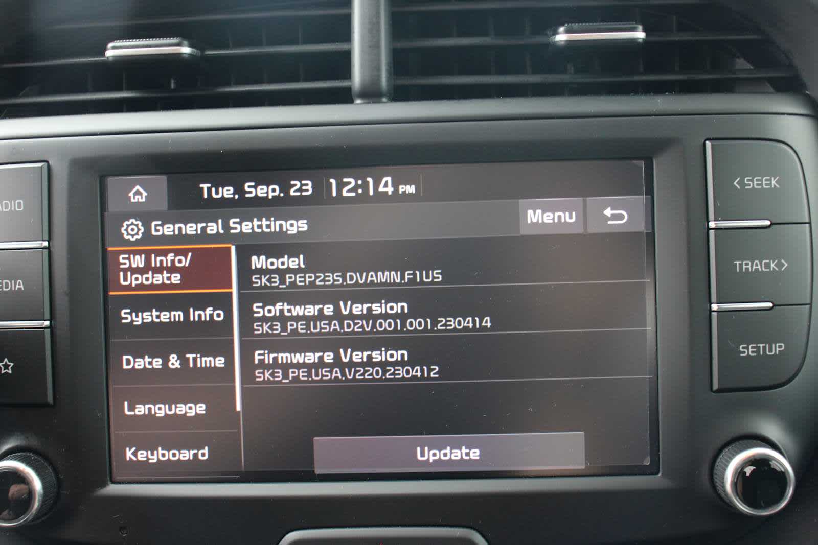 2024 Kia Soul LX photo 19
