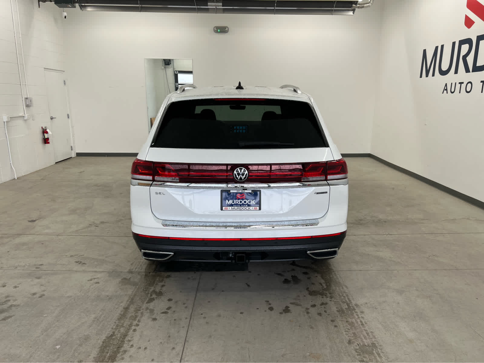 2026 Volkswagen Atlas SEL photo 2