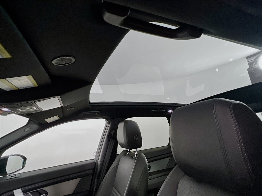 2025 Land Rover Discovery Sport Dynamic SE photo 20