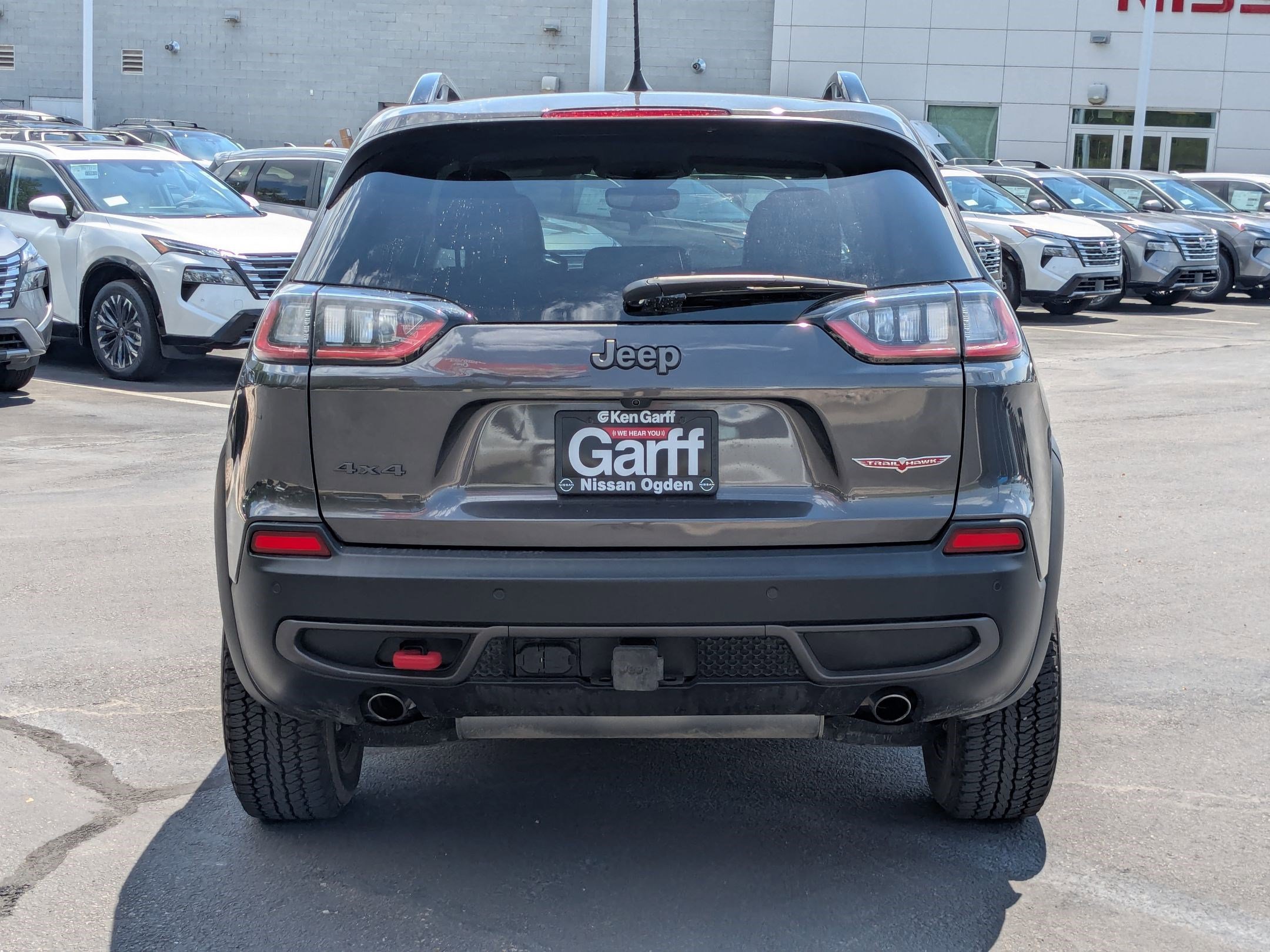 2022 Jeep Cherokee Trailhawk photo 3