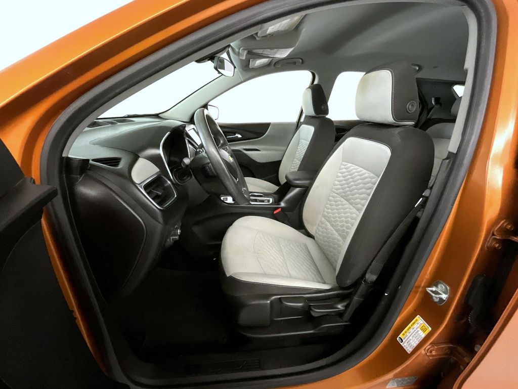2018 Chevrolet Equinox LS photo 10