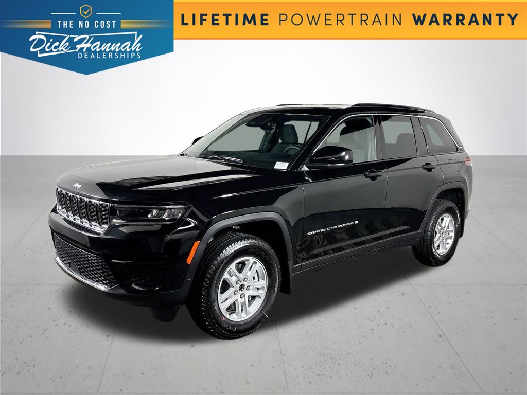 2025 Jeep Grand Cherokee Laredo's photo