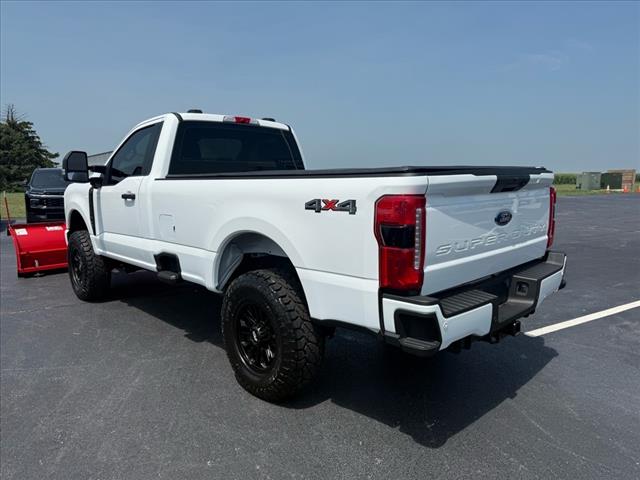 2024 Ford F-350 XL photo 3