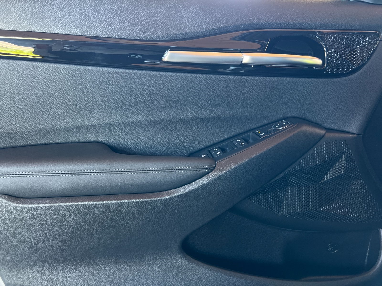 2026 Kia Seltos EX photo 10