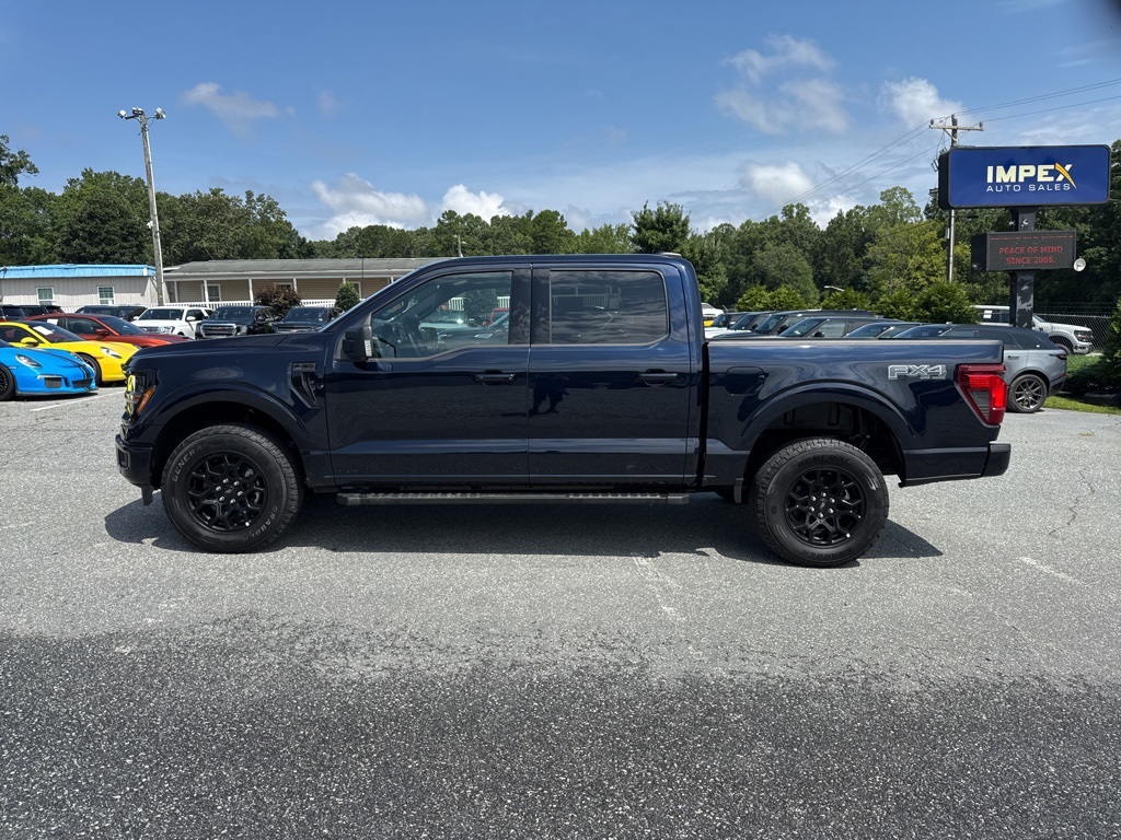 2025 Ford F-150 XLT photo 2