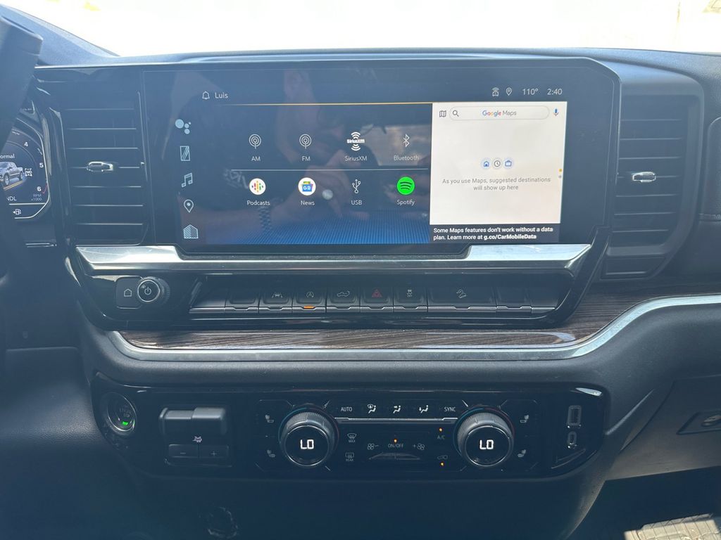 2023 Chevrolet Silverado 1500 RST photo 9