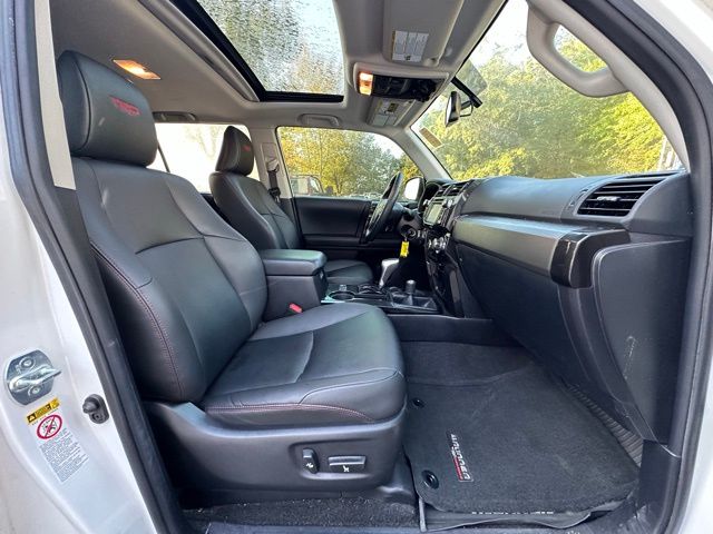 2019 Toyota 4Runner TRD Off-Road Premium photo 29