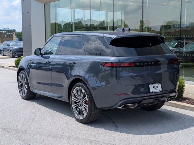 2025 Land Rover Range Rover Sport SE photo 3