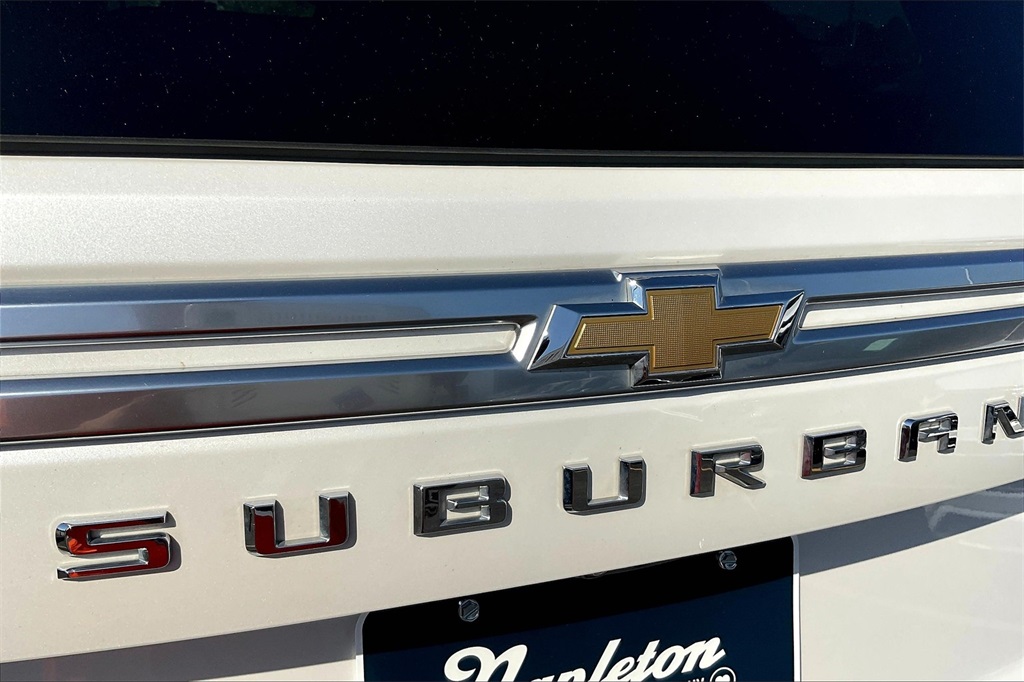 2022 CHEVROLET SUBURBAN - Image 6