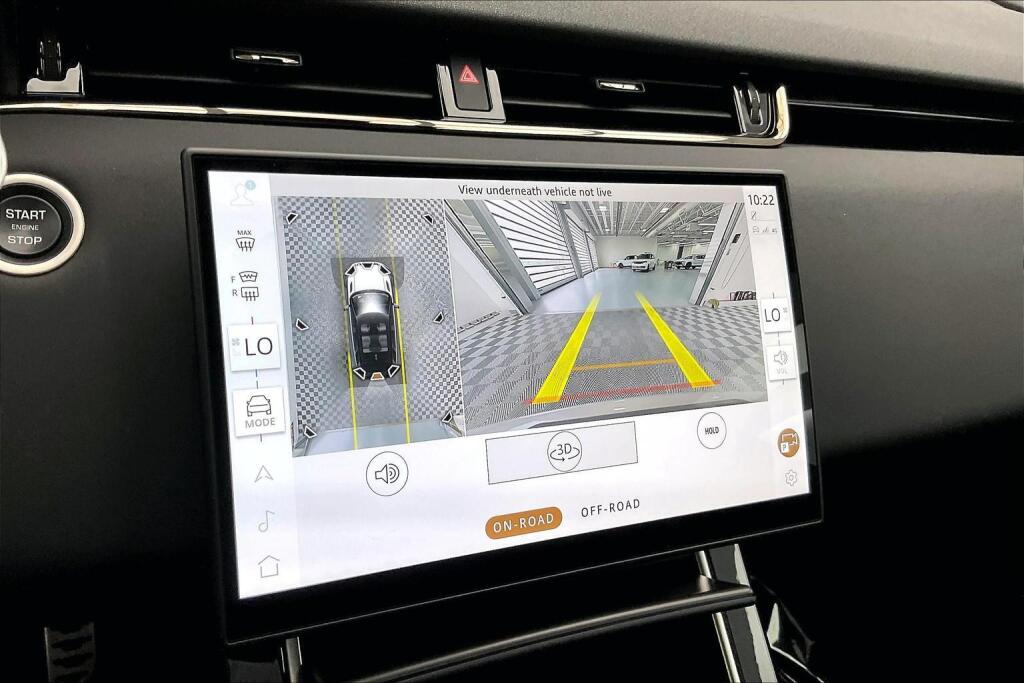 2025 Land Rover Range Rover Evoque Dynamic SE photo 16