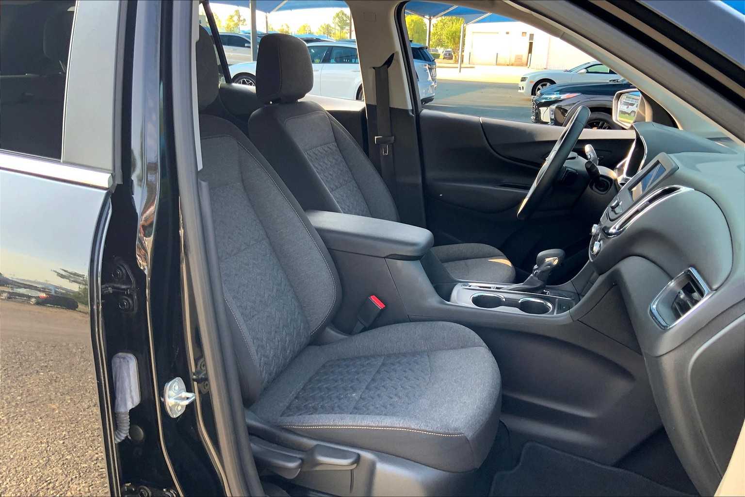 2023 Chevrolet Equinox LT photo 16