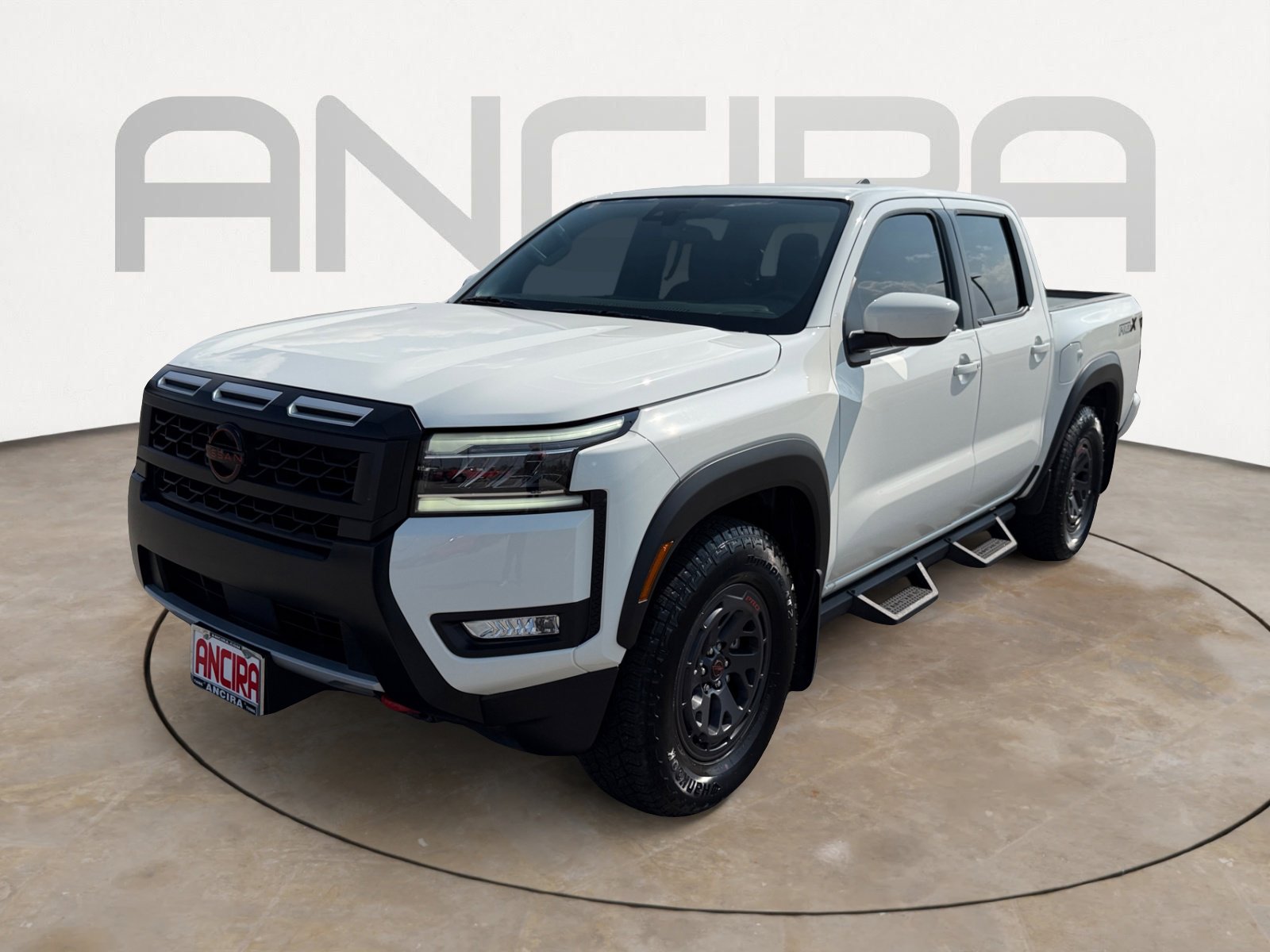 2025 Nissan Frontier PRO-X photo 2