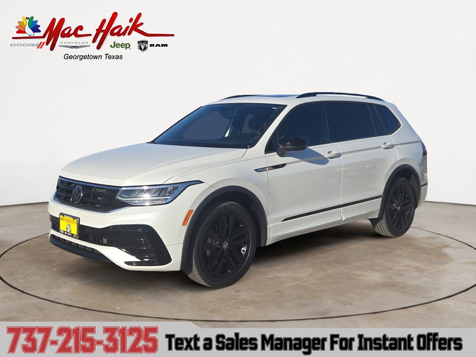 2022 Volkswagen Tiguan SE R-LINE BLACK's photo