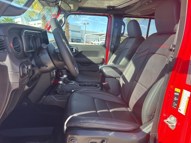2025 Jeep Wrangler Rubicon photo 21