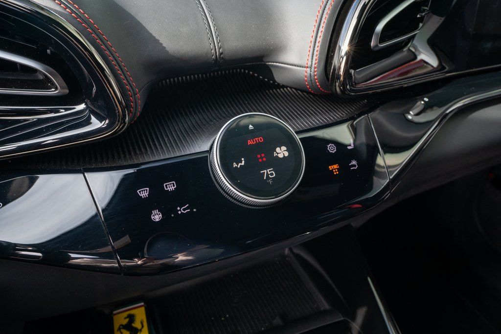 2024 Ferrari Purosangue photo 38