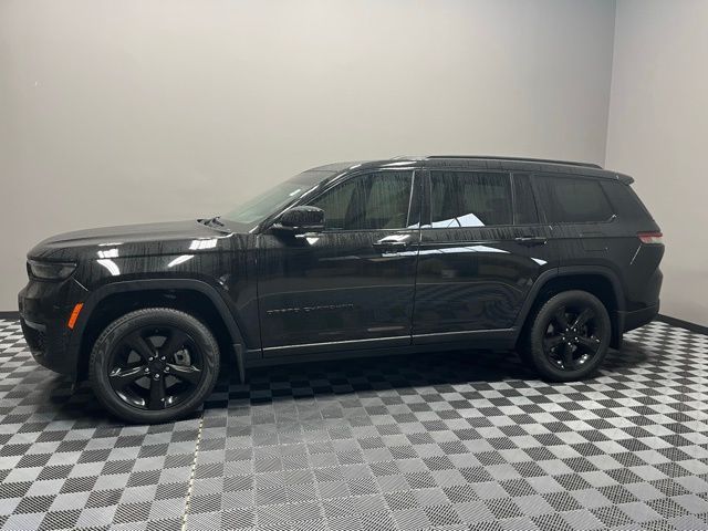 2024 Jeep Grand Cherokee Limited photo 2