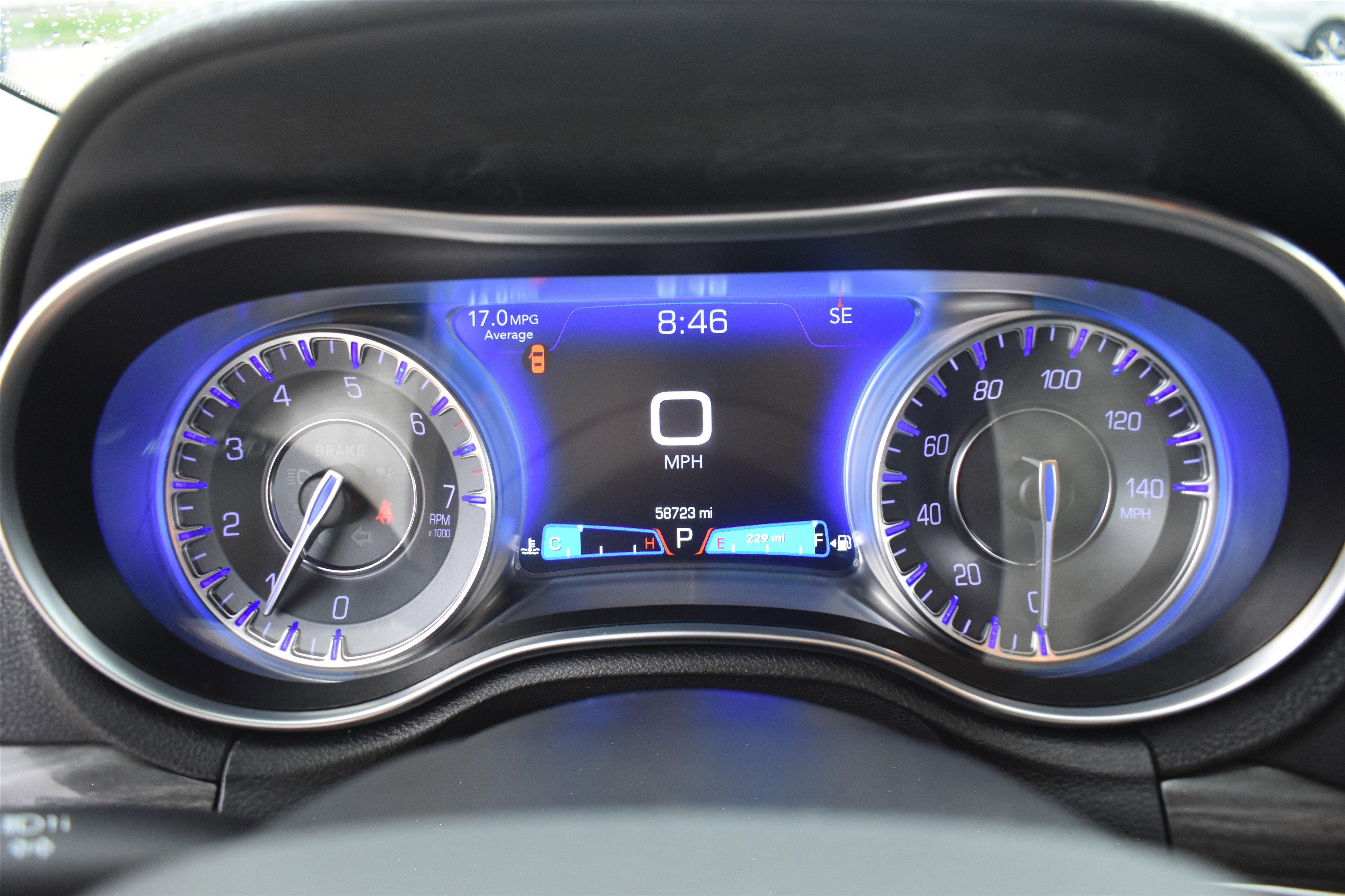 2020 Chrysler 300 Touring photo 10