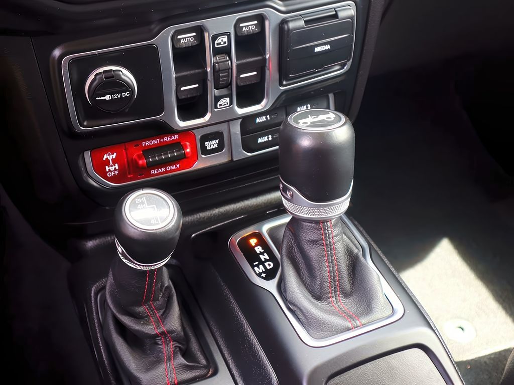 2019 Jeep Wrangler Rubicon photo 21
