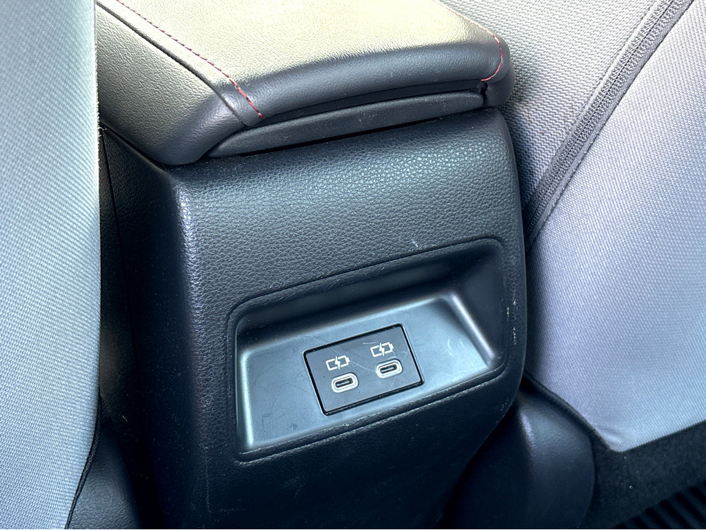 2023 Toyota Corolla SE photo 19