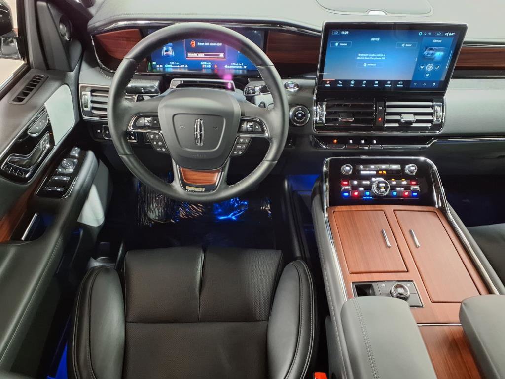 2024 Lincoln Navigator Reserve photo 16