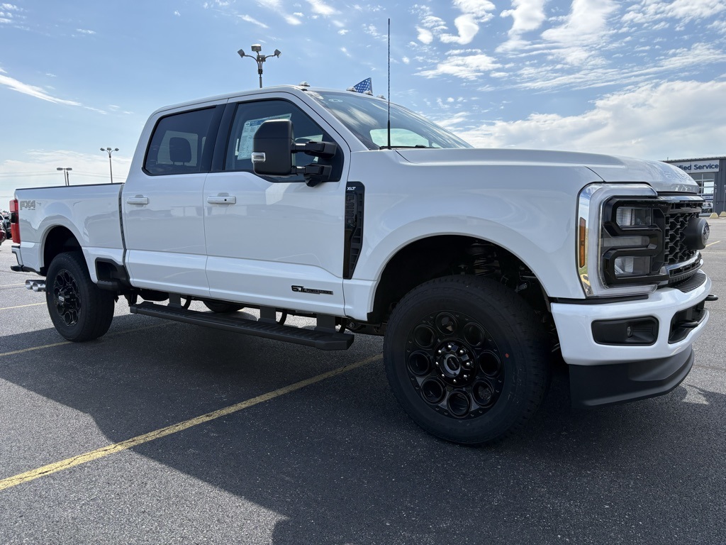 2026 Ford F-250 XLT photo 3
