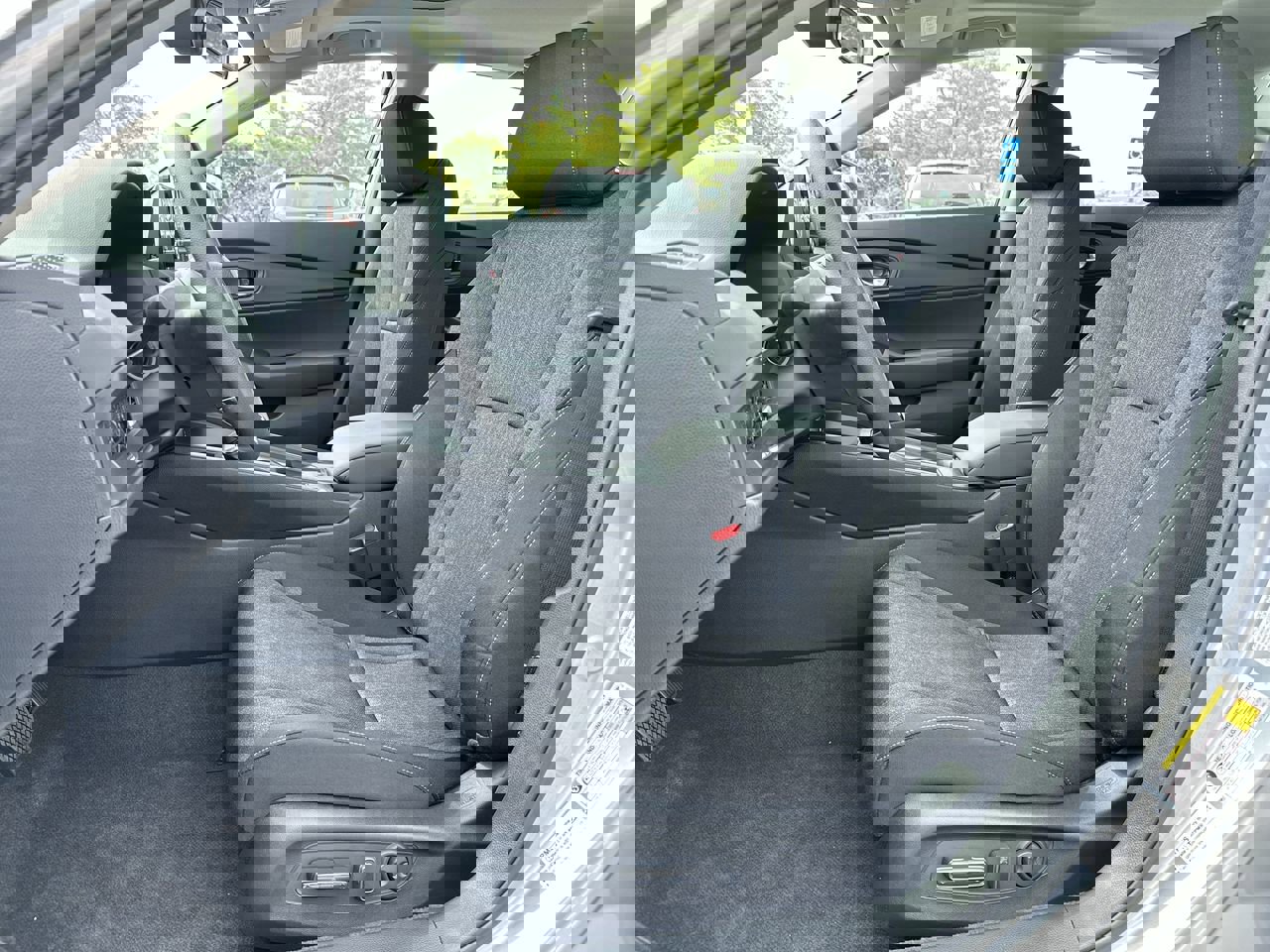2025 Honda Accord 1.5T photo 11