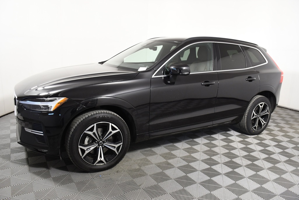 Used 2022 Volvo XC60 Momentum with VIN YV4L12RK1N1077226 for sale in Richfield, Minnesota