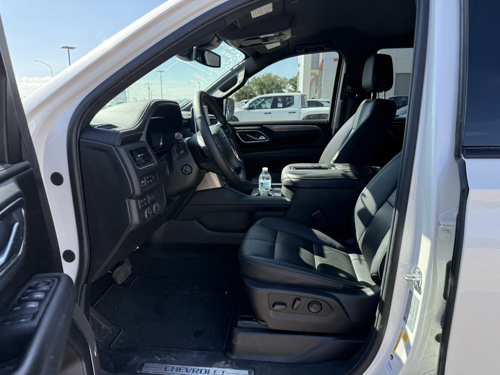 Used 2024 WHITE Chevrolet RST image 10