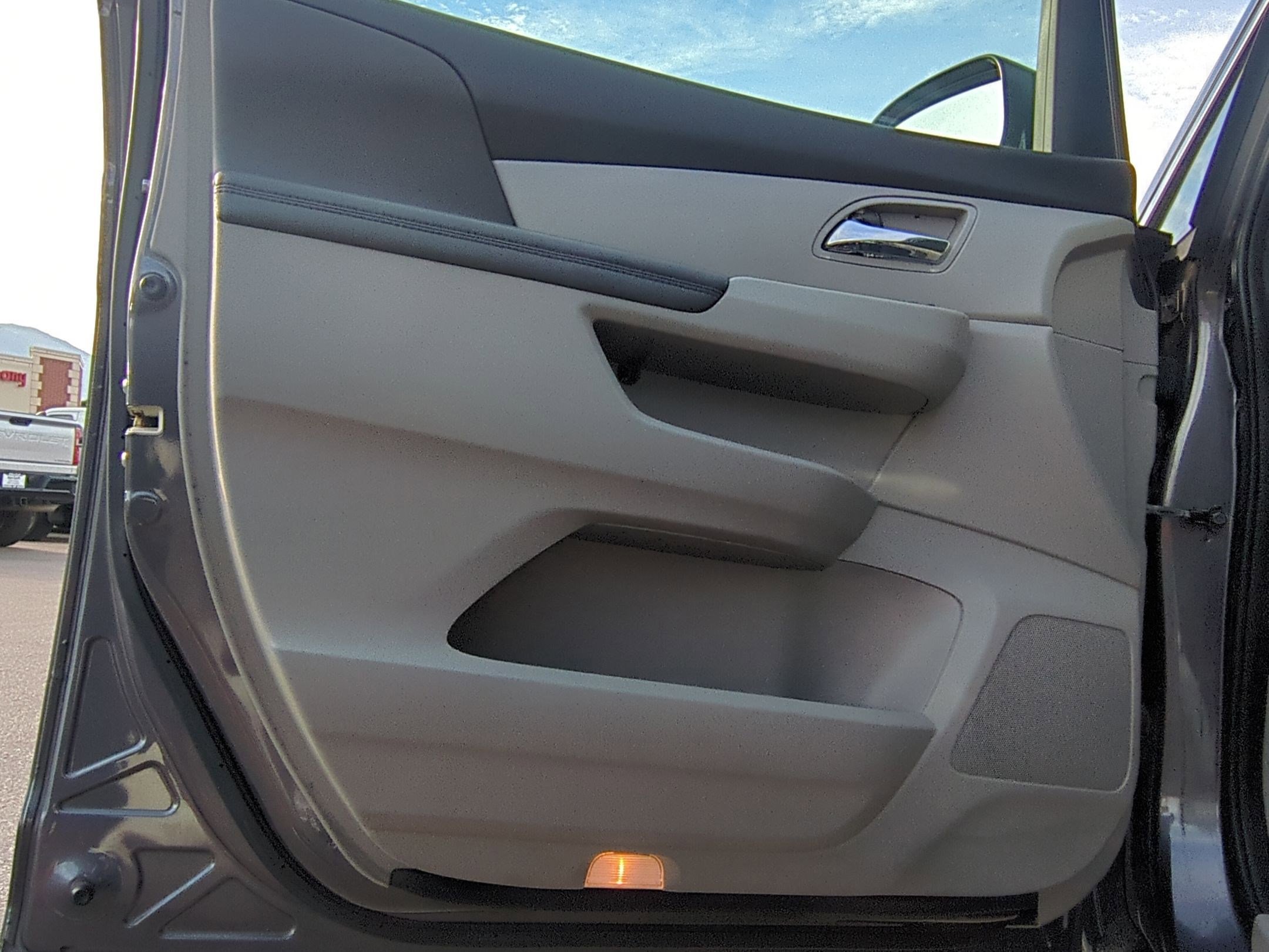 2015 Honda Odyssey EX-L photo 11