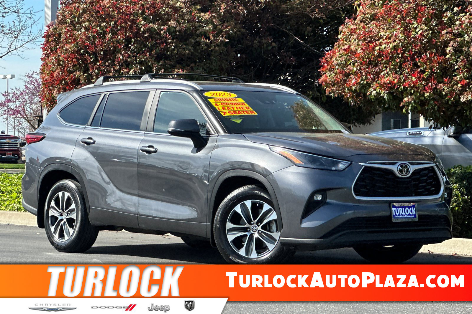 2023 Toyota Highlander XLE's photo