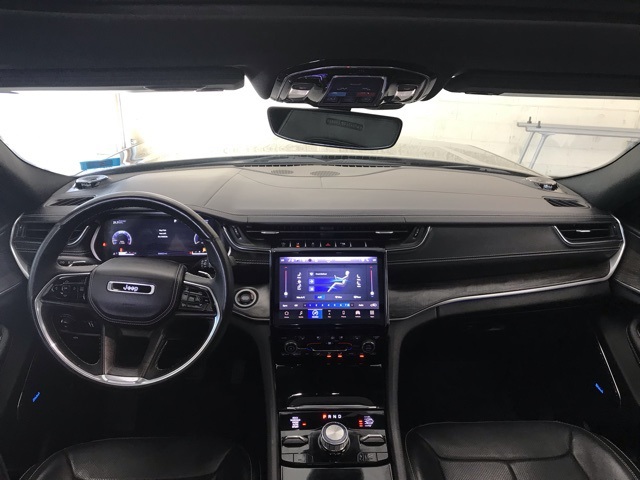 2022 Jeep Grand Cherokee Overland photo 16