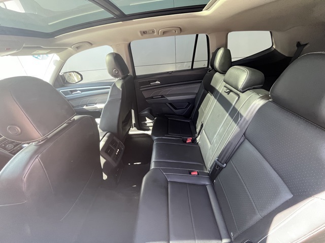 2023 Volkswagen Atlas V6 SEL R-Line photo 3