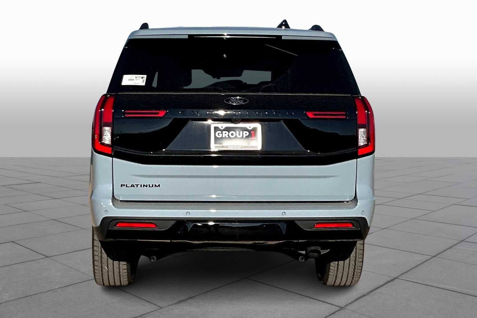 2025 Ford Expedition Platinum photo 4