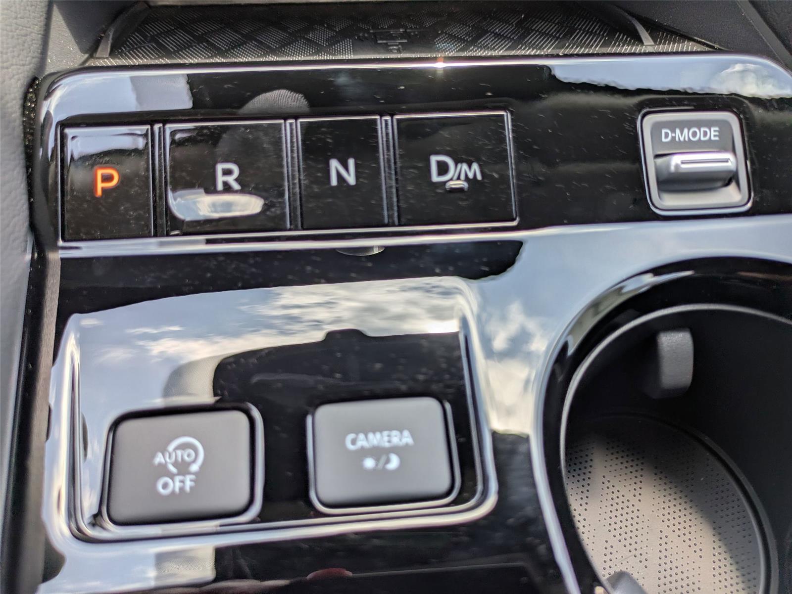 2025 Nissan Murano SV photo 17
