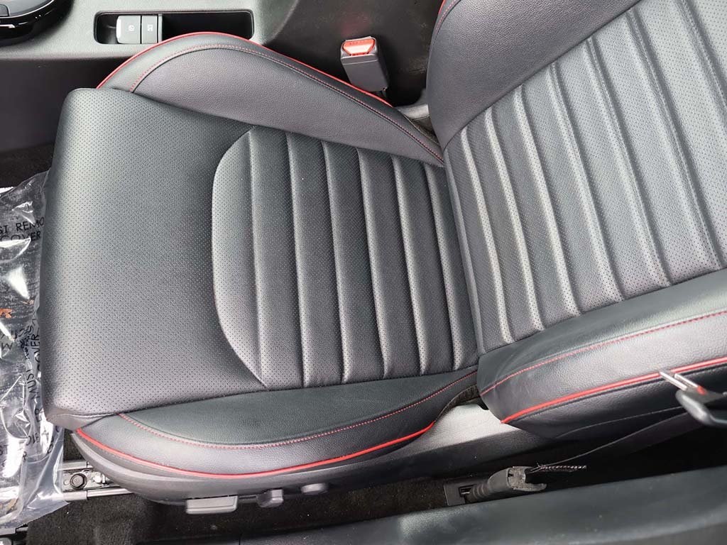 2023 Kia Forte GT photo 32