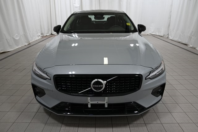 2024 Volvo S60 B5 Plus photo 14