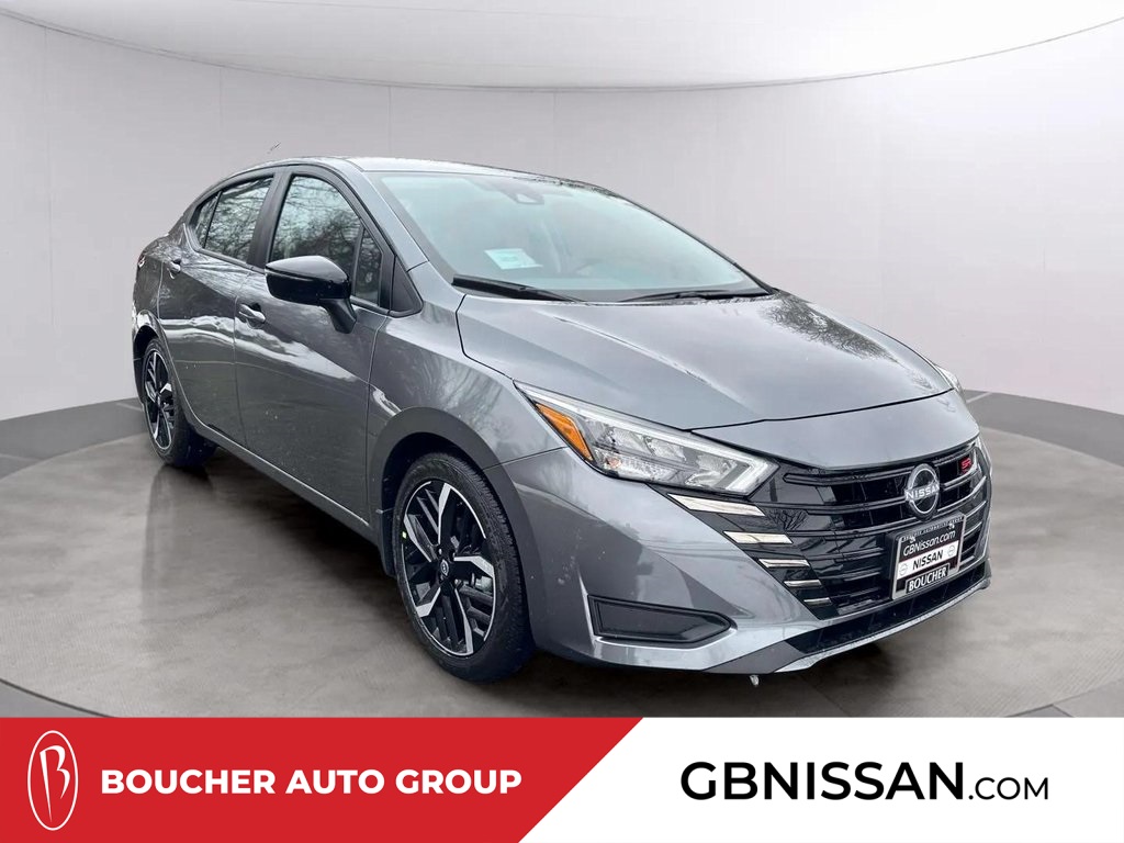 2025 Nissan Versa SR's photo