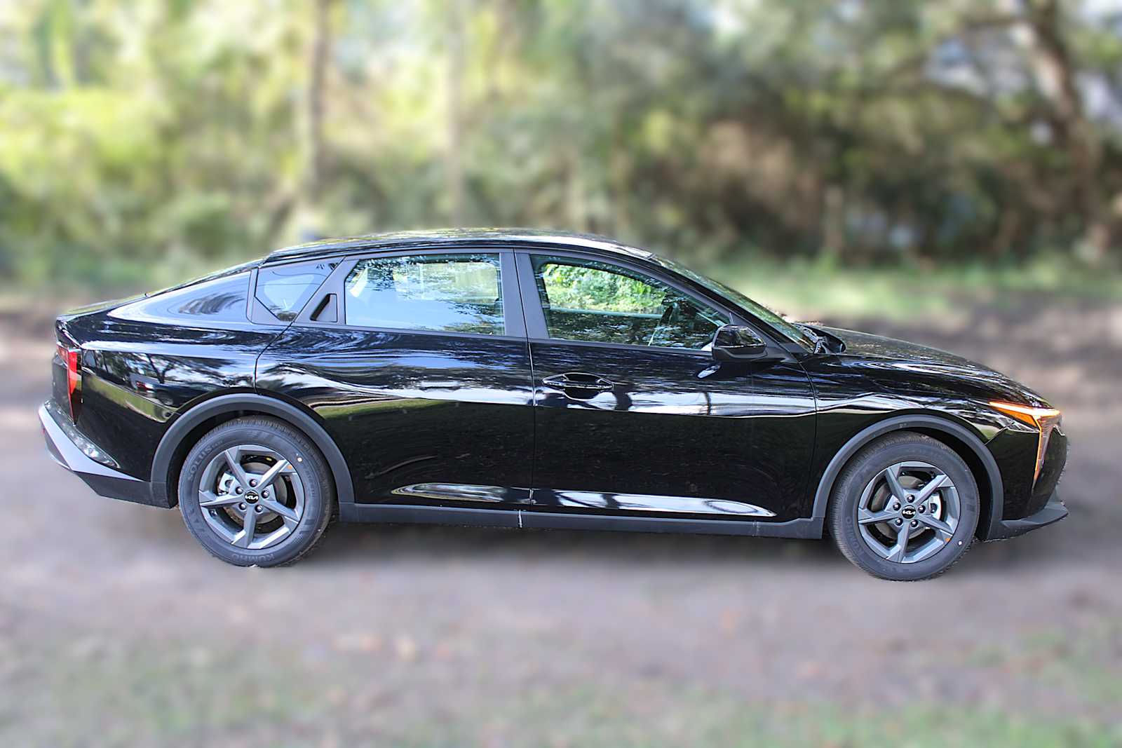 2025 Kia K4 LXS photo 9