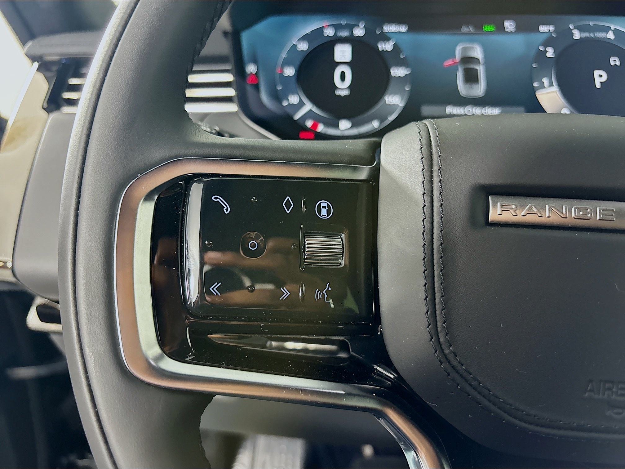2025 Land Rover Range Rover Sport SE photo 7