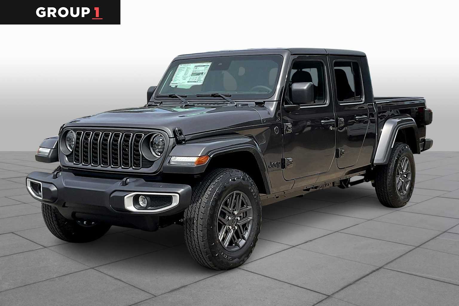 2025 Jeep Gladiator Sport S's photo